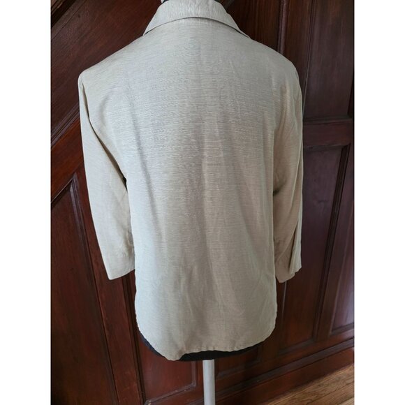 Alfed Dunner Tan Embroidered Floral Button-Up Blouse With 3/4 Sleeves 12p - Picture 5 of 10